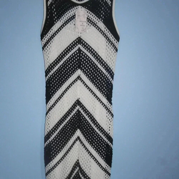 Willow & Wind Black & Ivory Sleeveless Crochet Dress with White Lining Size Sm - Picture 10 of 16